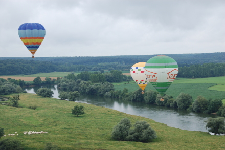 photo d'un vol des montgolfires